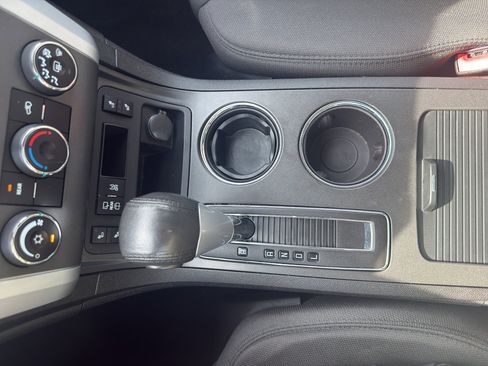 Used 2012 Chevrolet Traverse LT image 22