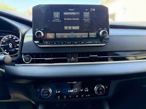 Used 2023 Mitsubishi Outlander SE image 32