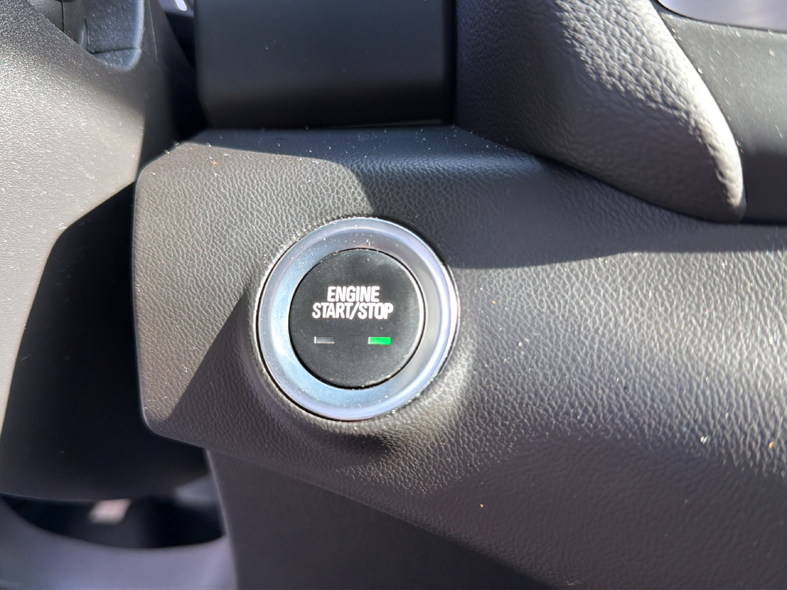 Used 2023 GMC Terrain SLE w/ Driver Convenience Package FWD image 28
