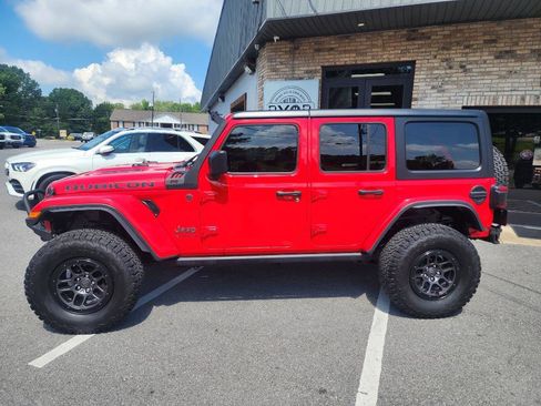 Used 2023 Jeep Wrangler Unlimited Rubicon w/ Xtreme 35 Tire Package AWD/4WD image 2