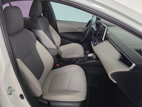 Used 2021 Toyota Corolla LE w/ LE Convenience Package FWD image 20