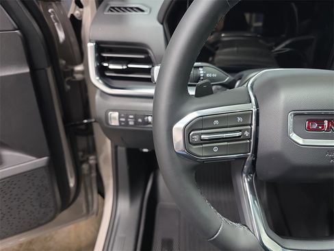 New 2026 GMC Terrain Elevation w/ Elevation Premium Package image 17