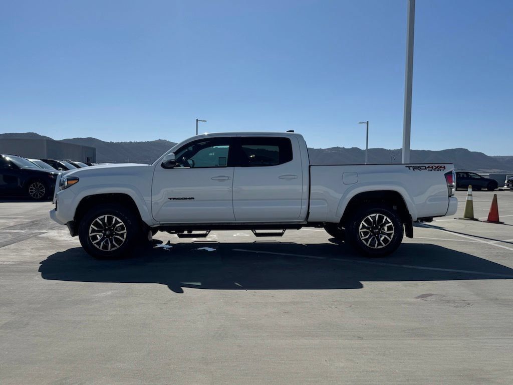 Used 2023 Toyota Tacoma TRD Sport w/ Black Out Package (TMS) AWD/4WD image 6