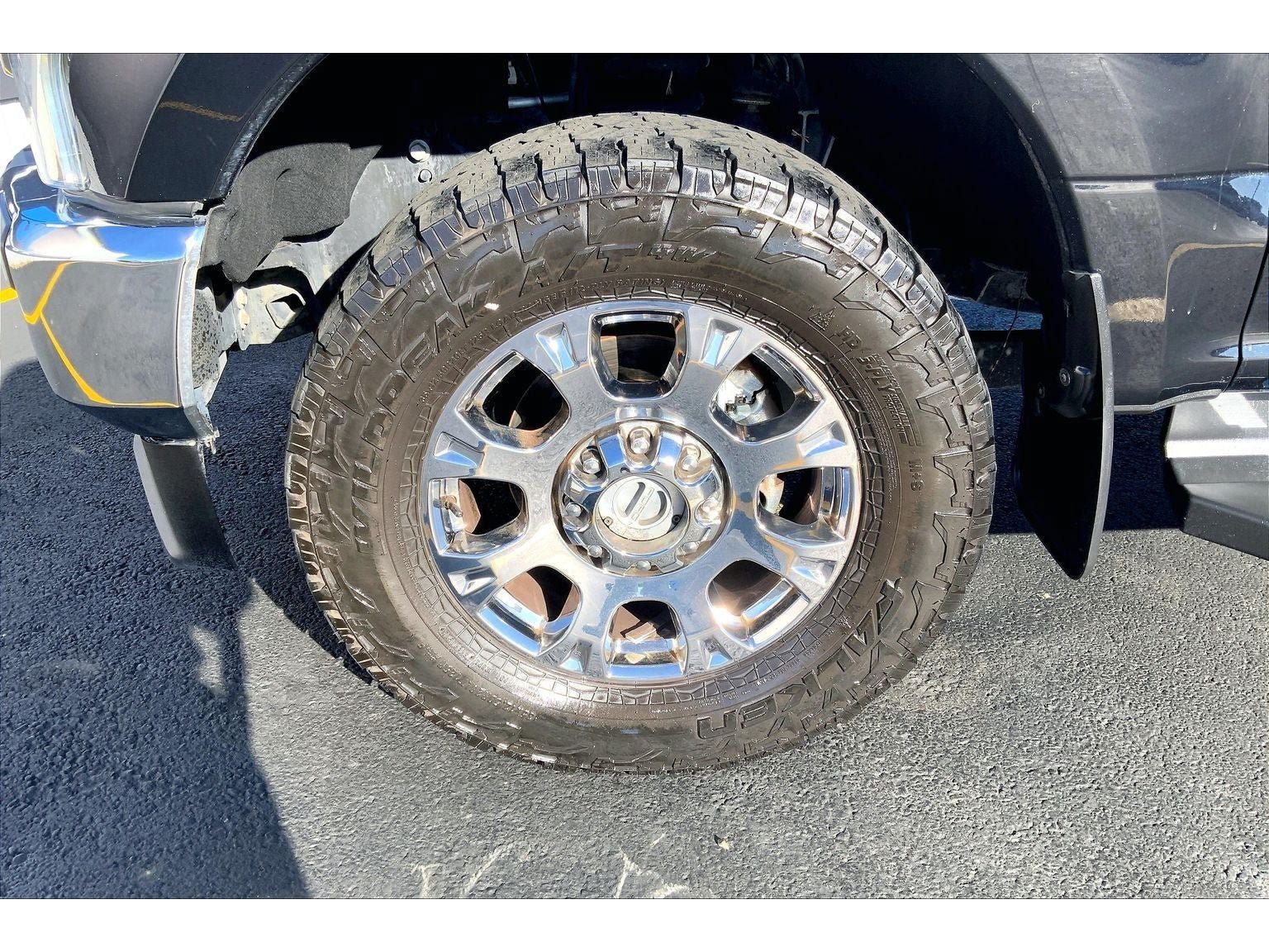 Used 2021 Ford F350 Lariat w/ Lariat Ultimate Package AWD/4WD image 10