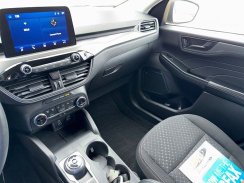 Used 2025 Ford Escape Active image 18