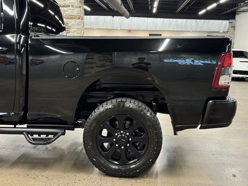 Used 2019 RAM 2500 Big Horn w/ Black Appearance Package AWD/4WD image 8