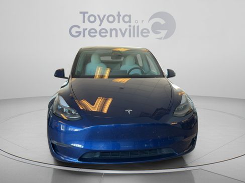 Used 2022 Tesla Model Y Long Range AWD/4WD image 9