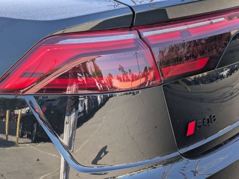 New 2026 Audi SQ8 Premium Plus AWD/4WD image 14