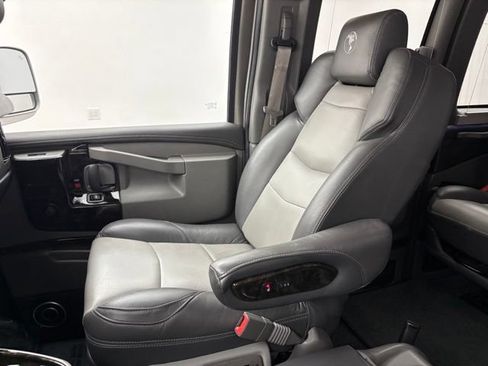 Used 2021 Chevrolet Express 2500 LS w/ Enhanced Convenience Package RWD image 37