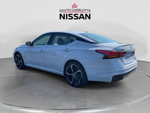 Used 2024 Nissan Altima 2.5 SR FWD image 4
