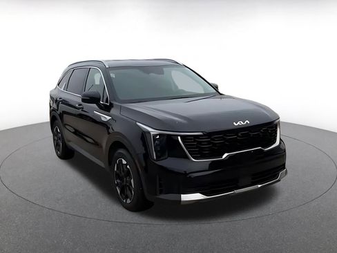 Used 2024 Kia Sorento S FWD image 3