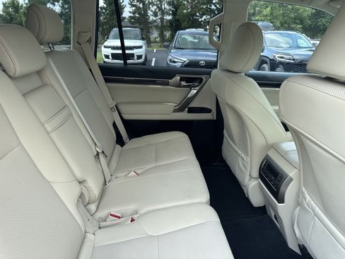 Used 2021 Lexus GX 460 Premium w/ Premium Package AWD/4WD image 29