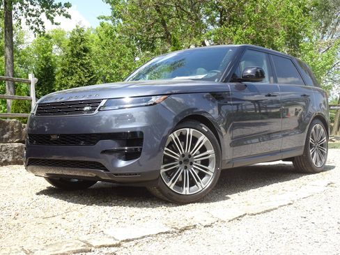 New 2026 Land Rover Range Rover Sport SE AWD/4WD image 1