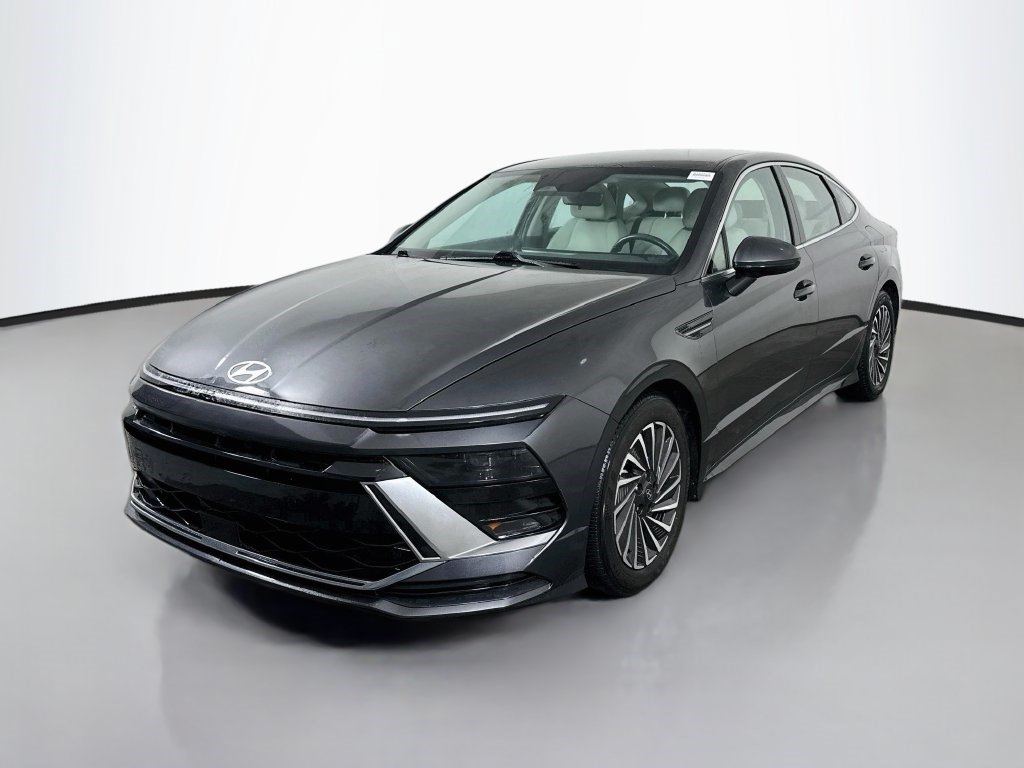 Used 2025 Hyundai Sonata SEL FWD image 4