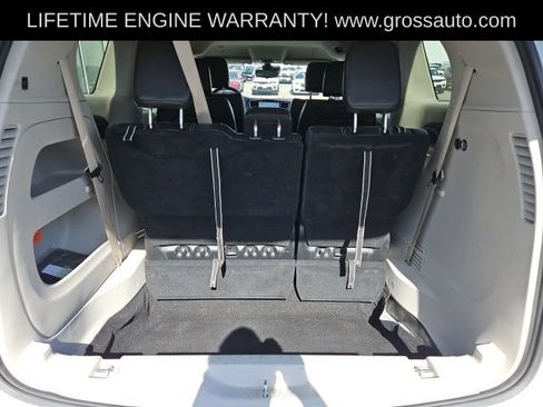 Used 2023 Chrysler Pacifica Touring-L FWD image 26