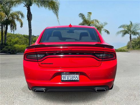 Used 2023 Dodge Charger SXT w/ Blacktop Package RWD image 5