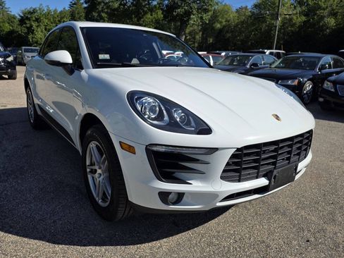 Used 2018 Porsche Macan AWD/4WD image 6
