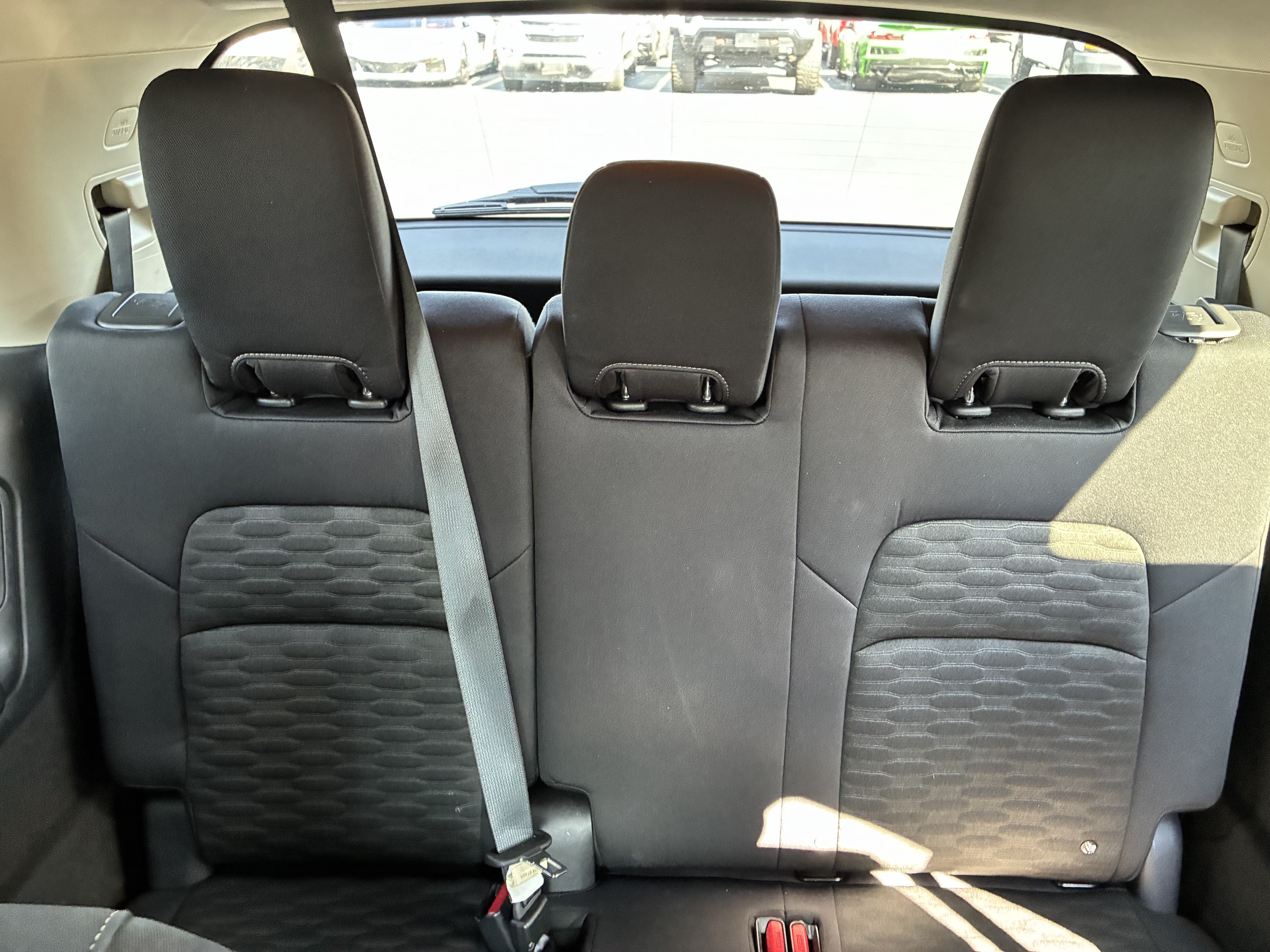 Used 2023 Nissan Pathfinder SV w/ SV Premium Package FWD image 17
