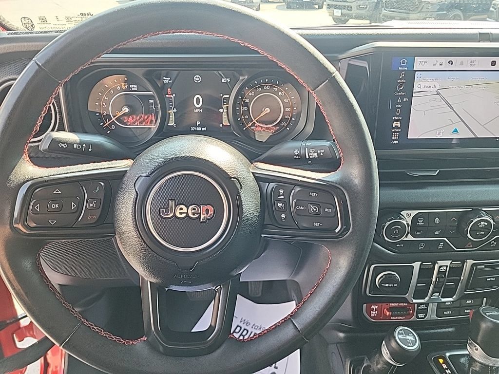 Used 2024 Jeep Gladiator Rubicon AWD/4WD image 10
