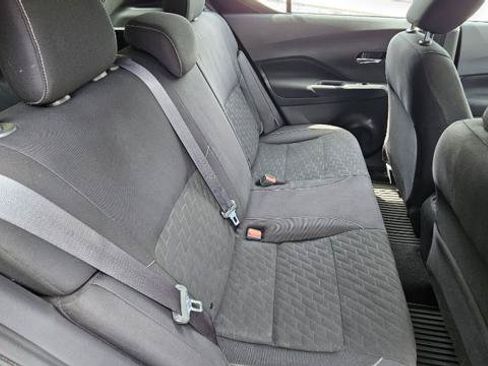 Used 2021 Nissan Kicks SV FWD image 40