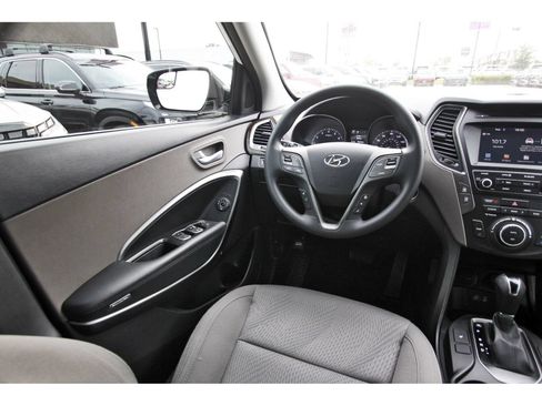 Used 2018 Hyundai Santa Fe Sport w/ 2.4L Value Package 02 FWD image 10