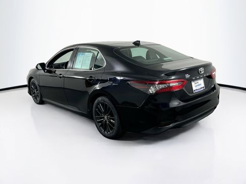 Used 2021 Toyota Camry XLE w/ Navigation Package FWD image 7