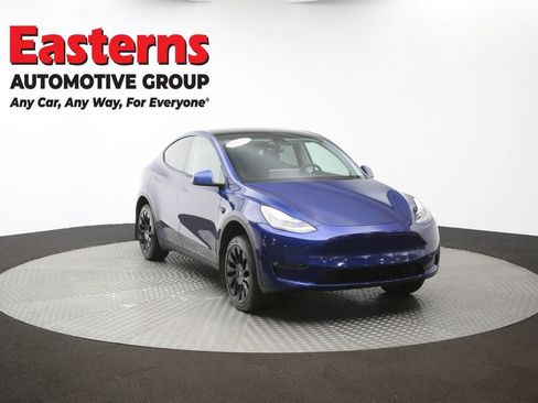Used 2021 Tesla Model Y Long Range AWD/4WD image 42