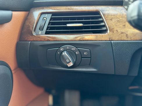 Used 2009 BMW 328i xDrive Coupe image 32