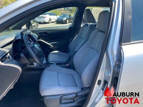 Used 2025 Toyota Corolla Cross AWD Hybrid image 26