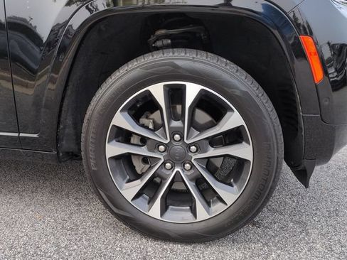 Used 2023 Jeep Grand Cherokee L Overland w/ Rear Seat Video Group I RWD image 10