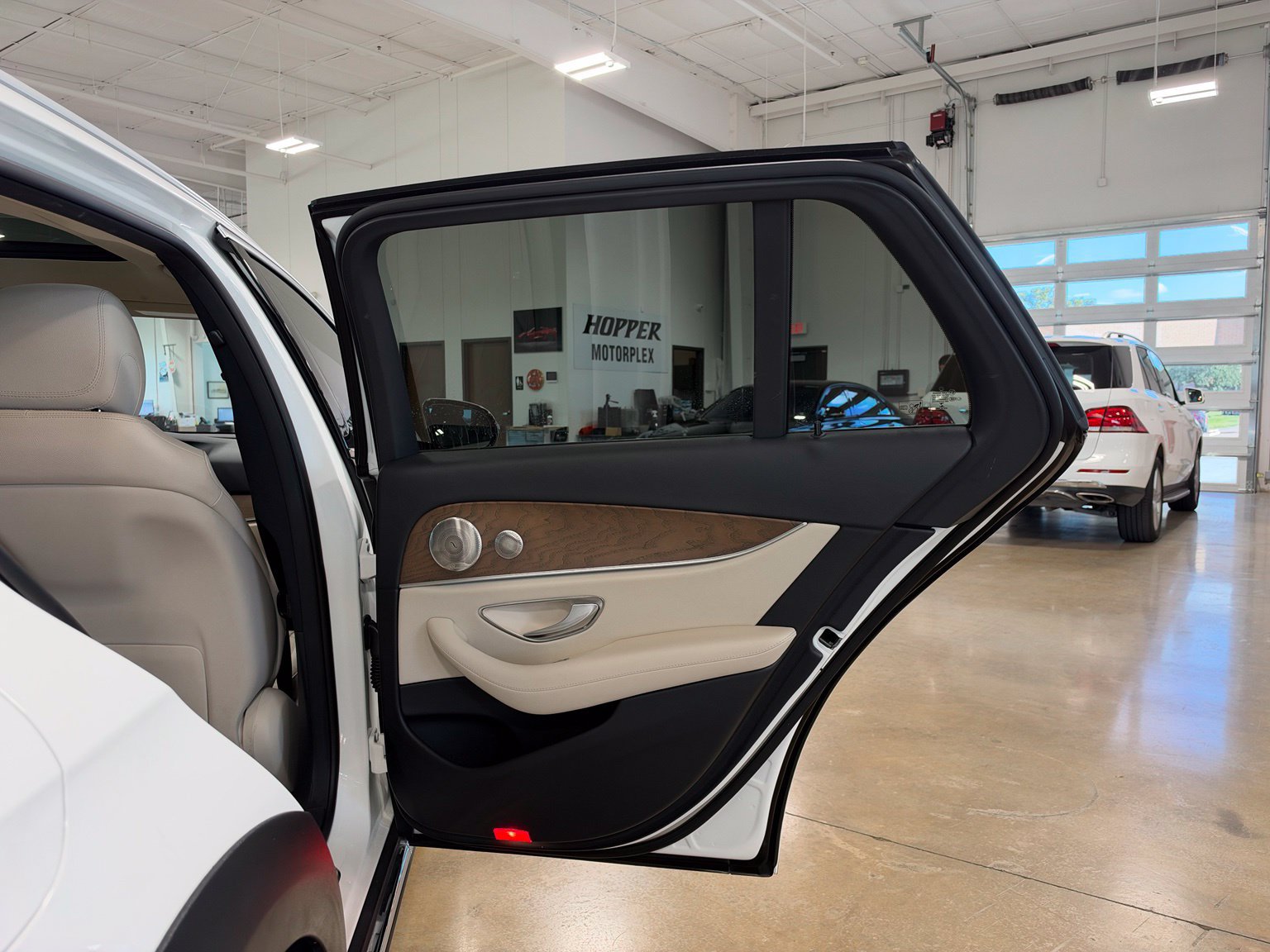 Used 2021 Mercedes-Benz E 450 4MATIC All-Terrain Wagon w/ Premium Package image 36
