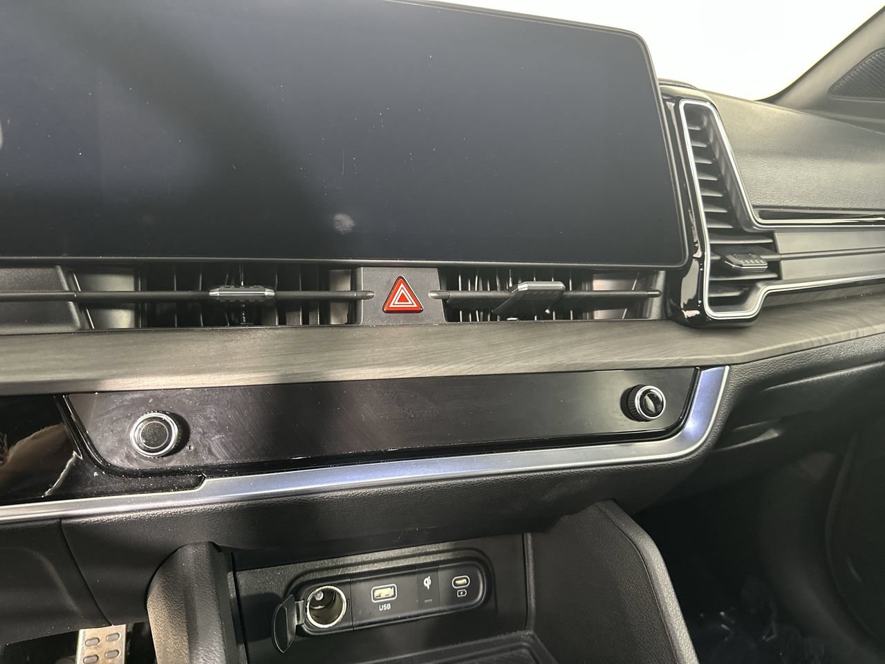 Used 2024 Kia Sportage X-Pro AWD/4WD image 19