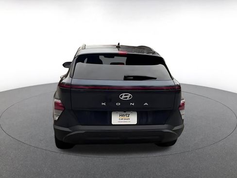 Used 2025 Hyundai Kona SEL image 12