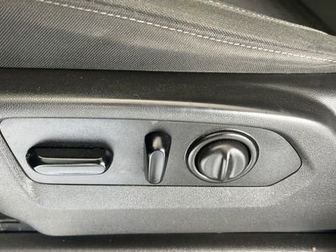 Used 2020 Chevrolet Silverado 1500 RST image 11