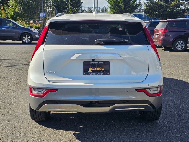 New 2026 Kia Niro Wave w/ Wave Preserve Package FWD image 4