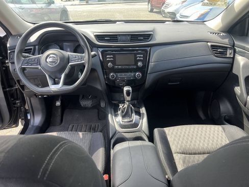 Used 2017 Nissan Rogue S AWD/4WD image 13