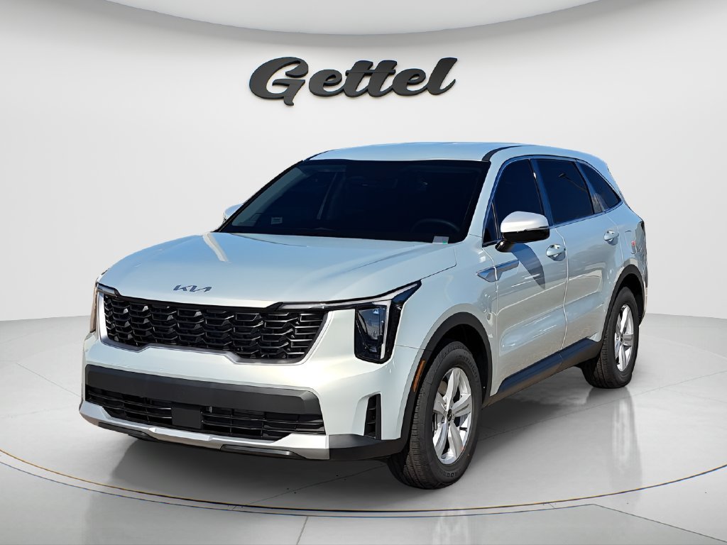 Used 2026 Kia Sorento LX FWD image 2
