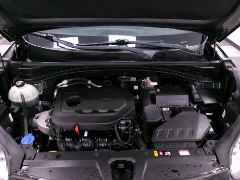 Used 2020 Kia Sportage LX image 17