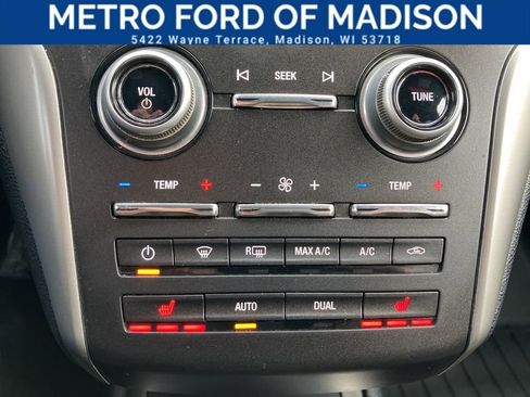 Used 2017 Lincoln MKC Select w/ Select Plus Package image 19