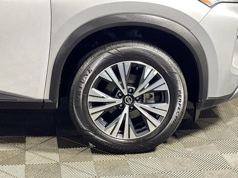 Used 2021 Nissan Rogue SV AWD/4WD image 22