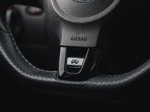 Used 2012 Volkswagen Golf 4-Door image 42