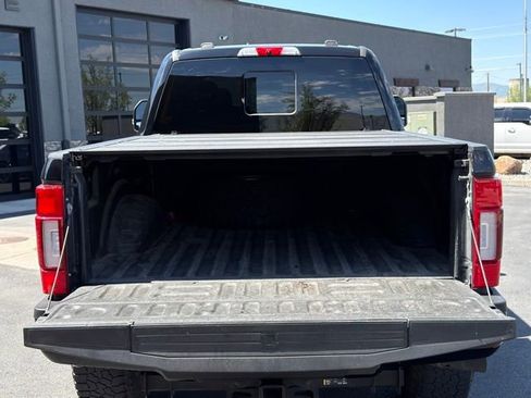 Used 2022 Ford F350 Platinum w/ Tremor Off-Road Package AWD/4WD image 6