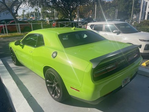 Certified 2023 Dodge Challenger R/T Scat Pack w/ Plus Package image 5