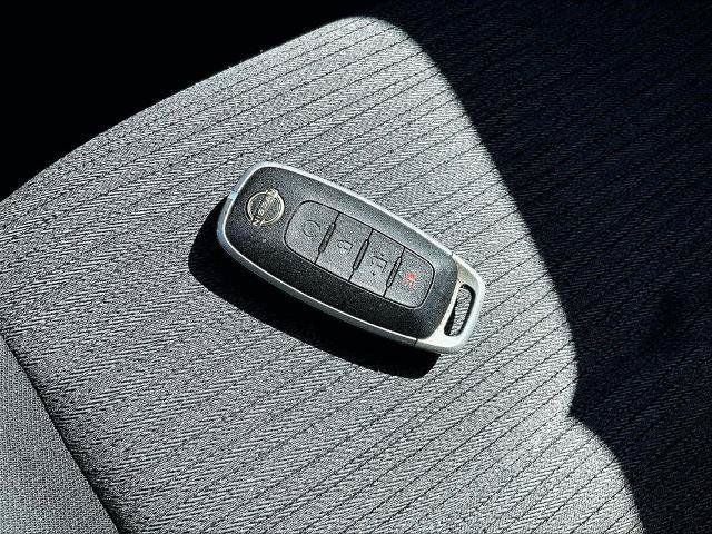 Certified 2023 Nissan Rogue SV AWD/4WD image 30