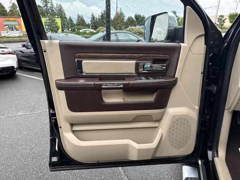 Used 2013 RAM 1500 Laramie w/ Convenience Group AWD/4WD image 28