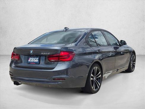 Used 2018 BMW 330e w/ Convenience Package RWD image 5