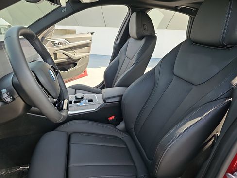 Used 2025 BMW i4 eDrive40 w/ Premium Package image 16