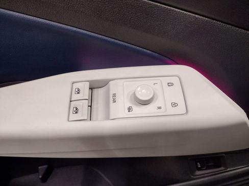 Certified 2023 Volkswagen ID.4 Pro S image 19