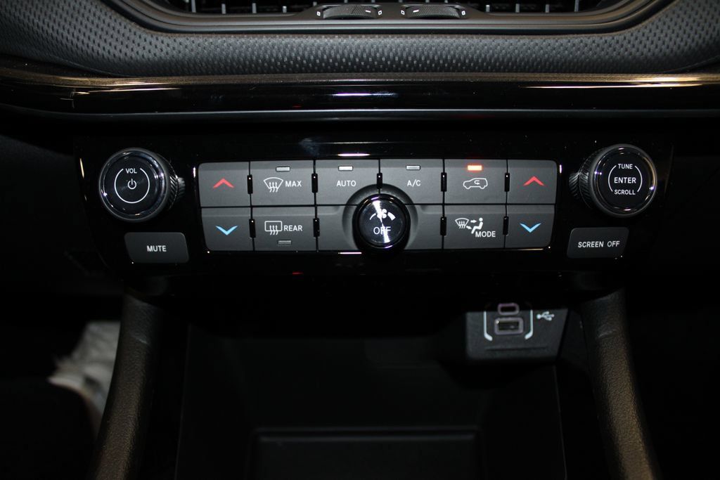New 2026 Jeep Compass Limited AWD/4WD image 20