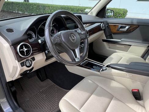 Used 2015 Mercedes-Benz GLK 250 BlueTEC 4MATIC image 17